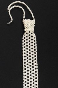Pearl tie necklace